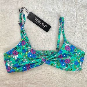 Blackbough Tona Top in Daisy Daze